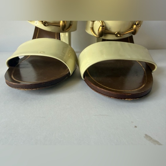 Gucci Cream and Brown Heeled Sandals - Picture 4 of 15